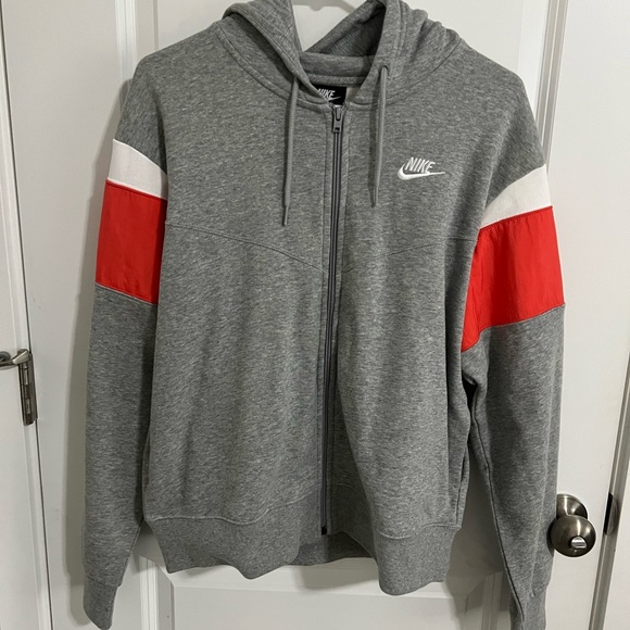Medium grey Nike zip hoodie. - Picture 2 of 4